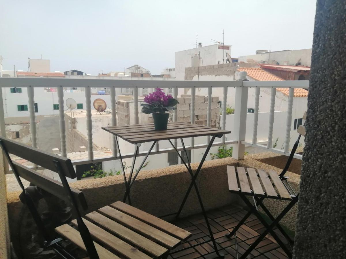 Amarillo Sun Apartment Corralejo Exterior photo